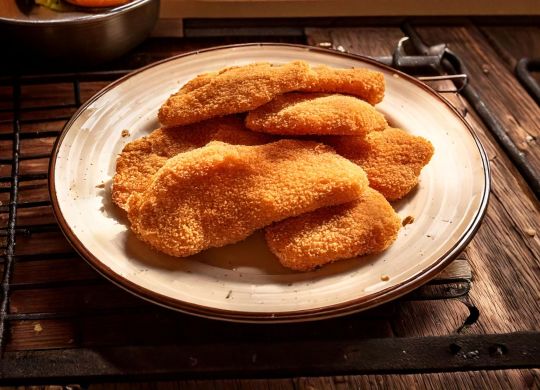 Firefly Filetes de peixe panados durante a segunda guerra mundial, numa cozinha pobre 87371